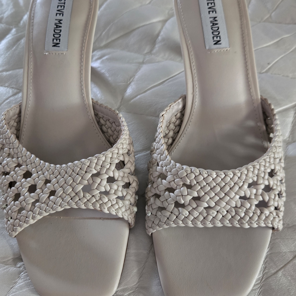 Steve Madden Cream Woven Sandals